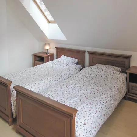 Three-bedroom Holiday In Dolniky * Oblanov