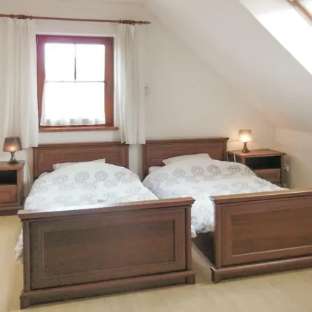 Three-bedroom Holiday In Dolniky * Oblanov
